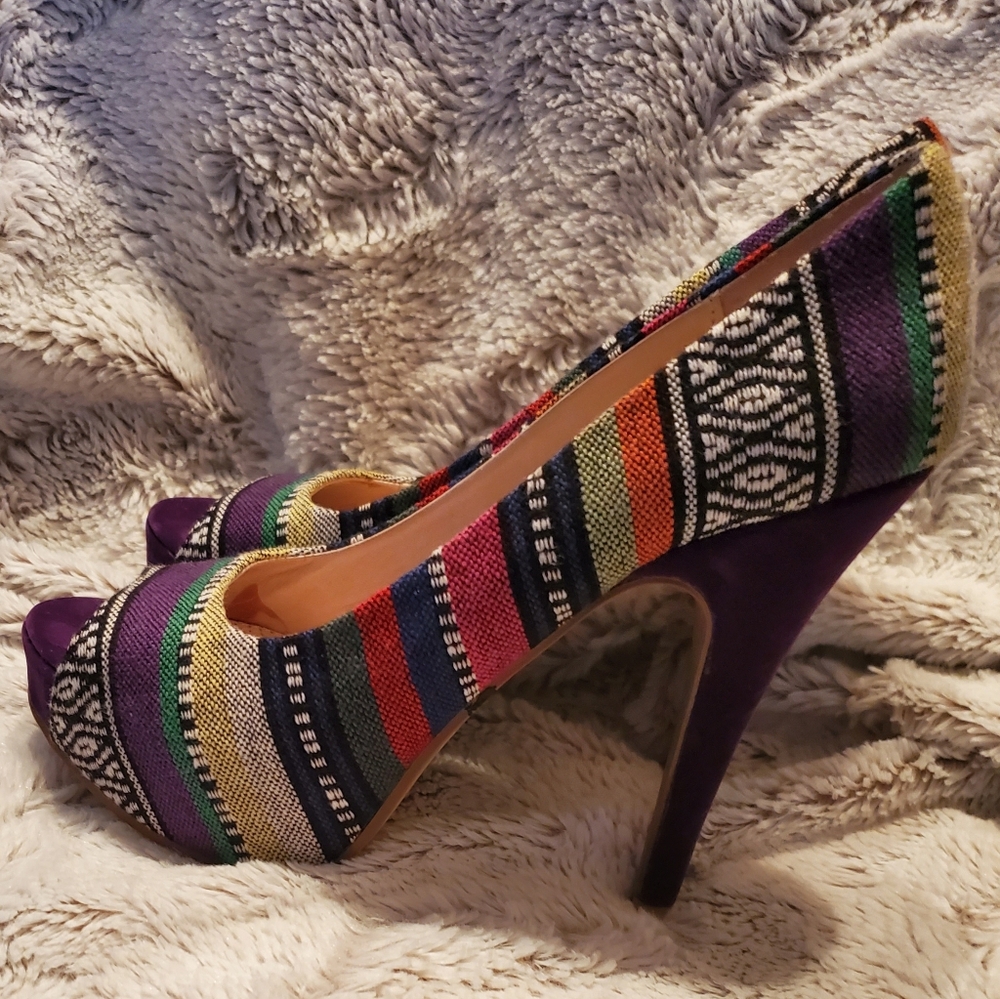 Chinese Laundry Platform Size 6.5 Purple Multi Color Tribal Tapestry Suede Heel